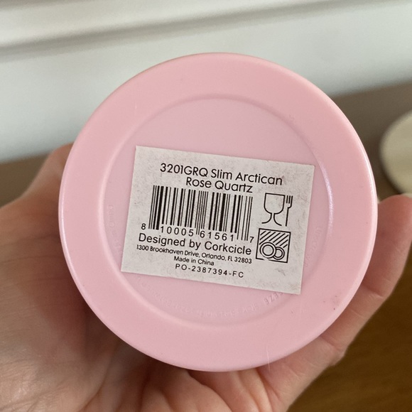 CORKCICLE SLIM ARTICAN STAINLESS STEEL CAN WITH ADAPTER - Picture 4 of 7